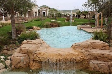 للبيع شقة في ريجنتس بارك كمبوند القاهرة الجديدة