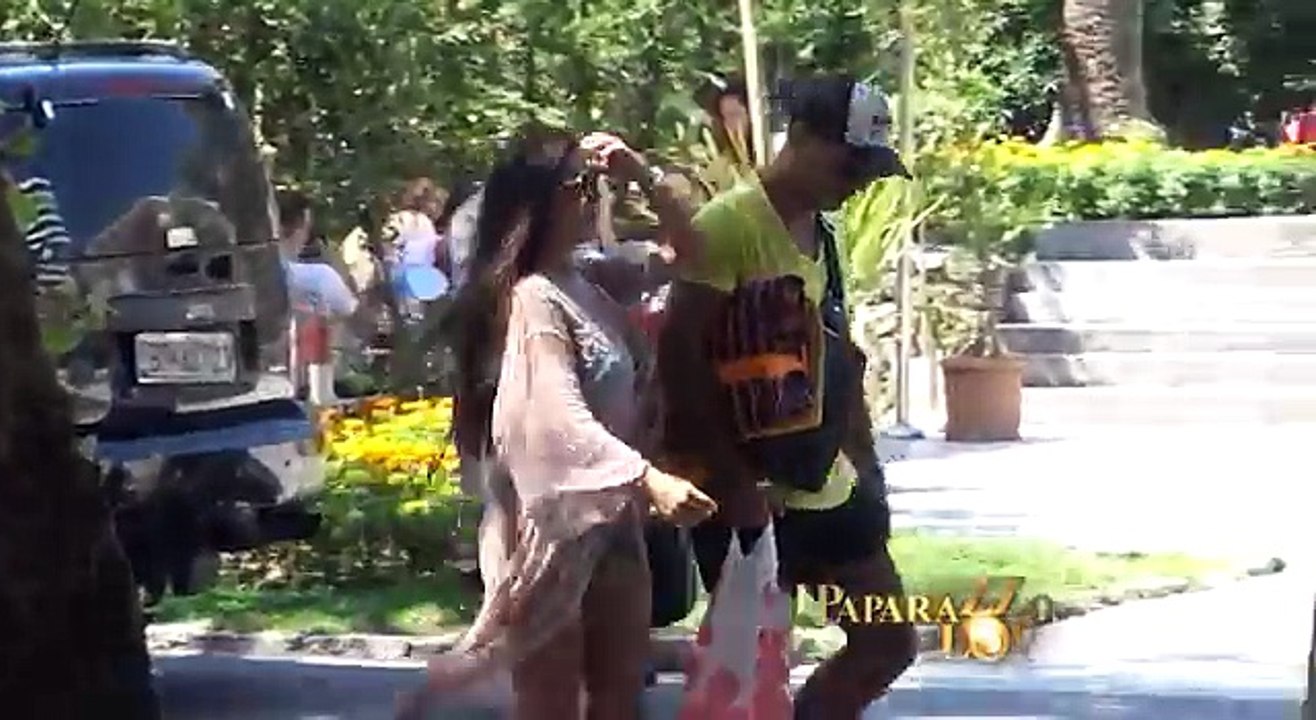 Darko Lazic sa devojkom i Ana Sević sa dečkom na moru