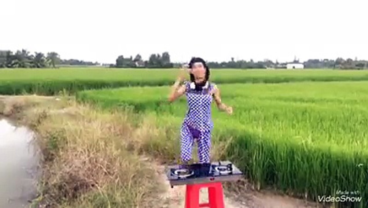 Try not to laugh 2018: At moments so funny and hilarious [State -1]