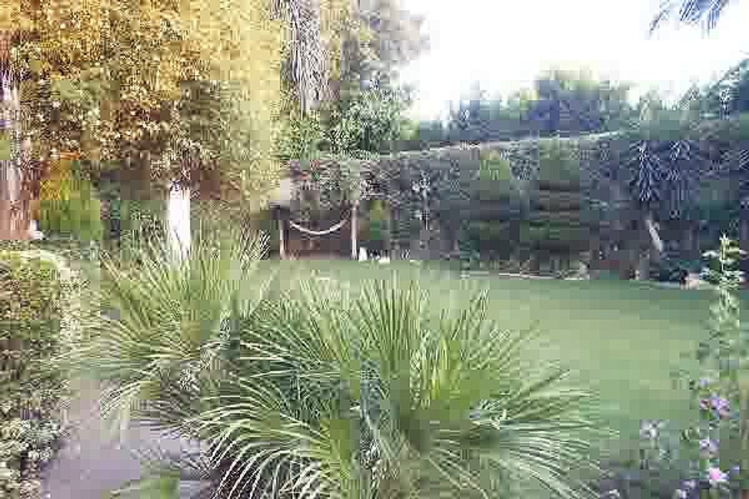 فيلا بحمام سباحه فى مينا جاردن سيتى للبيع