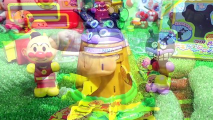 アンパンマンストップモーション バイキンマンがSLマンとバイキン城とトイレで遊ぶよ（うんちと列車が出る子供向けおもちゃアニメ）