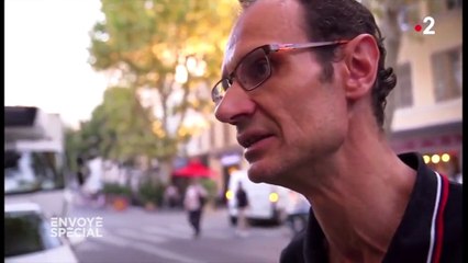 On l'appelle la "voiture-vampire" ou la "sulfateuse à PV", elle scanne 12 000 plaques d'immatriculation par jour