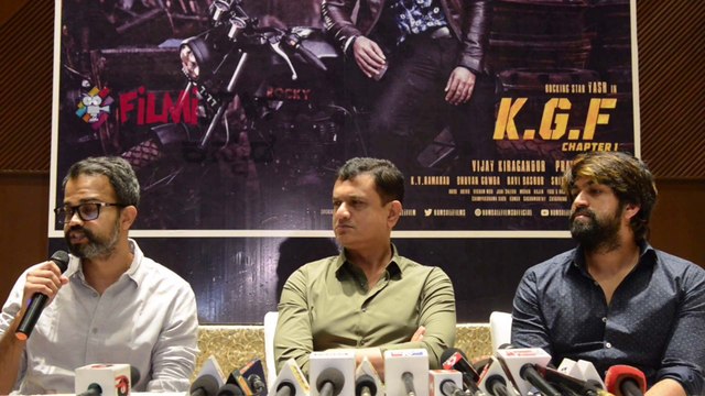 K.G.F Kannada movie :ಕೆ.ಜಿ.ಎಫ್ ಸಿನಿಮಾದಲ್ಲೂ ತಾಯಿ ಮಗನ ಸೆಂಟಿಮೆಂಟ್ ಇದೆ ಅಂತೆ..! | FILMIBEAT KANNADA