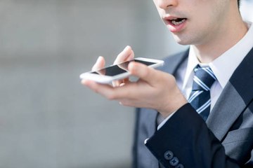 RogerVoice, l’application qui rend possible les appels pour les sourds et muets