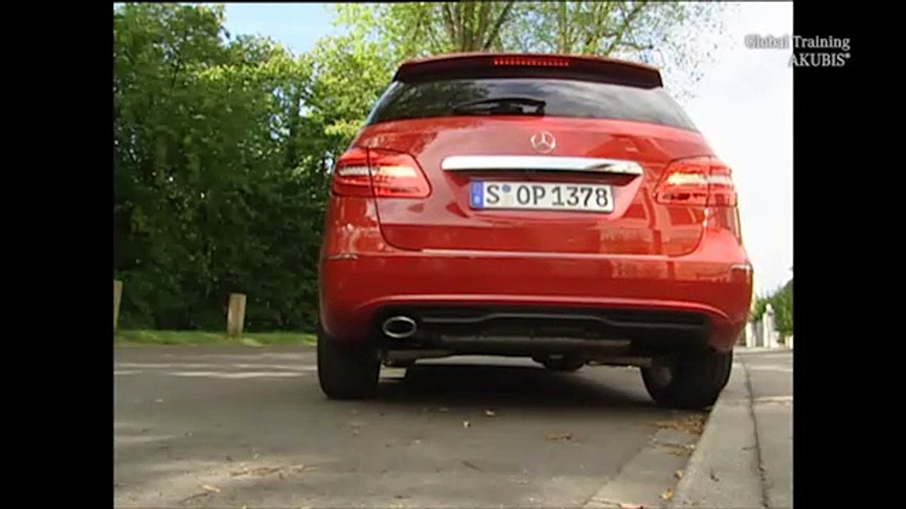 La nouvelle Classe B (W246)-aide active au stationnement - présentation des fonctions et des affichages à l'écran