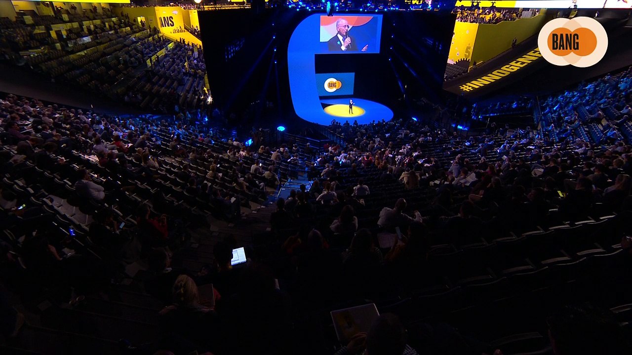 Bang - Stand-up : Philippe Wahl, Mariame Clément, Emmanuel Chain, Fatoumata Ba, Christophe Lavigne, Muriel Hermine, Siim Sikkut - PART 1