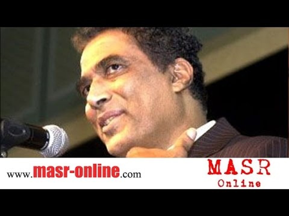 فيديو نادر لاحمد زكي يقلد عبدالحليم حافظ والمليجي وفنانين كتير
