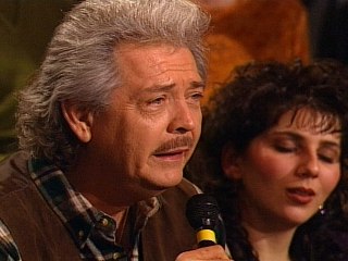 Bill & Gloria Gaither - Lord, I'm Coming Home (Live)