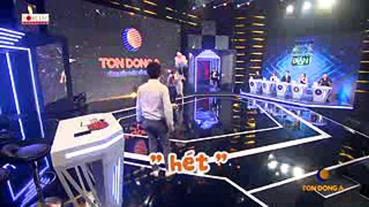 Hari Won vẫn mê trai bất chấp khi dẫn chung với Trấn Thành tại Giọng Ca Bí Ẩn