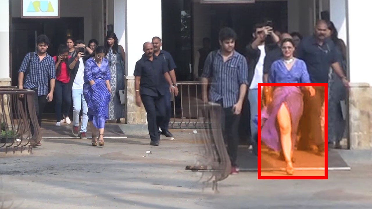 Kajol faces OOPS Moment during Helicopter Eela promotions; Watch Video | FilmiBeat