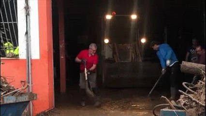 Rafa estaba en la academia con amigos y "decidieron ir a ayudar", cuenta Toni Nadal