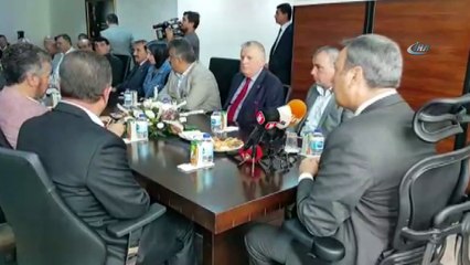 Bursa İl Emniyet Müdürü Osman Ak muhtarlarla bir araya geldi