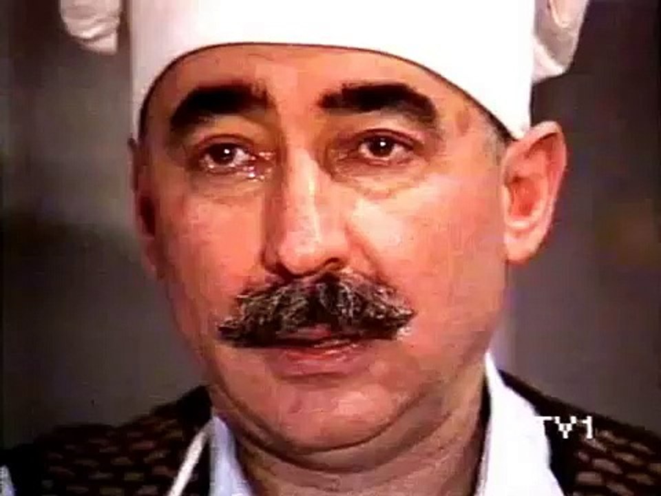 Usta oyuncu Şener Şen, 14 yıl aradan sonra tiyatroya dönüyor