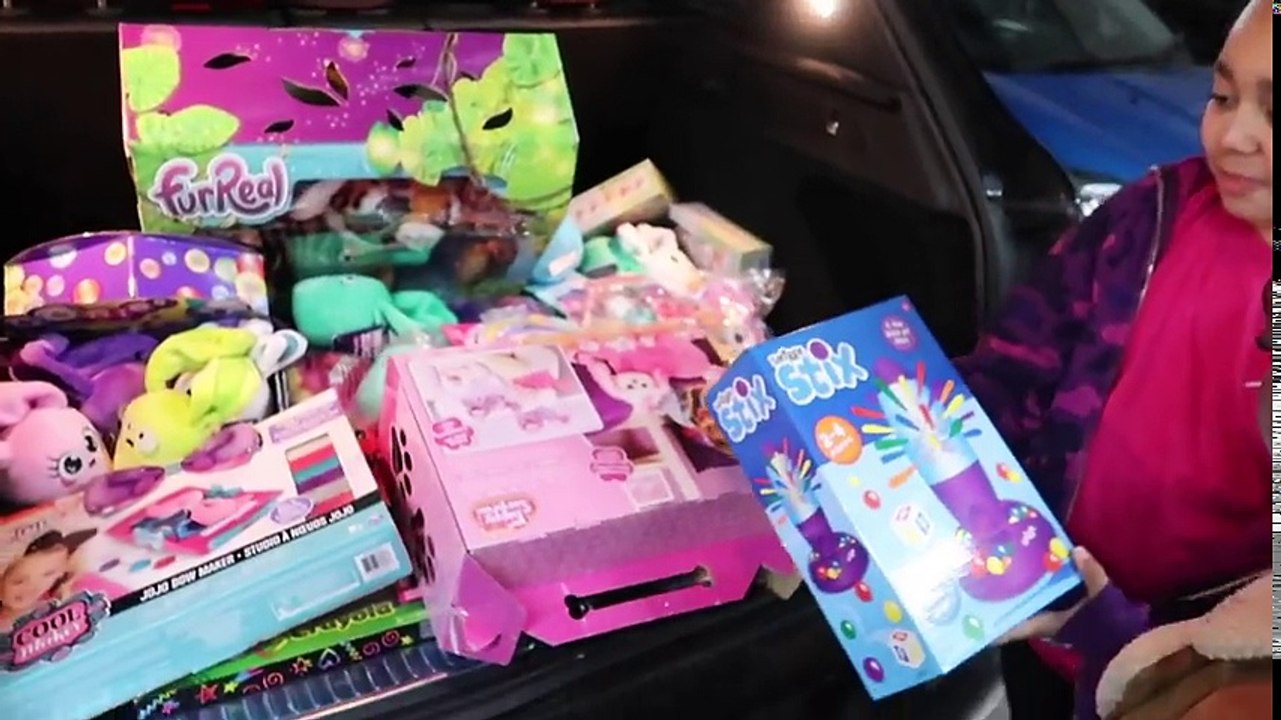 KIDS REACT! Tiana Is Giving Away Her Toys!