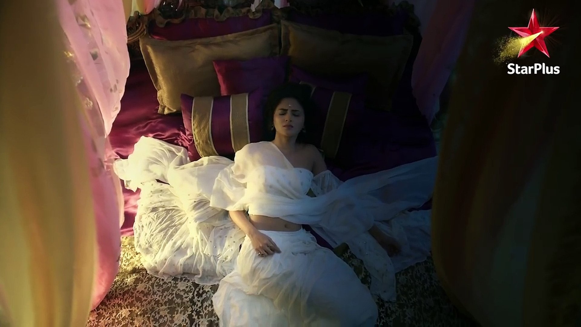 Filmdagi jinsiy aloqa sahnasini onlayn tomosha qiling