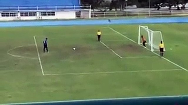 Il calcio di rigore più divertente di sempre