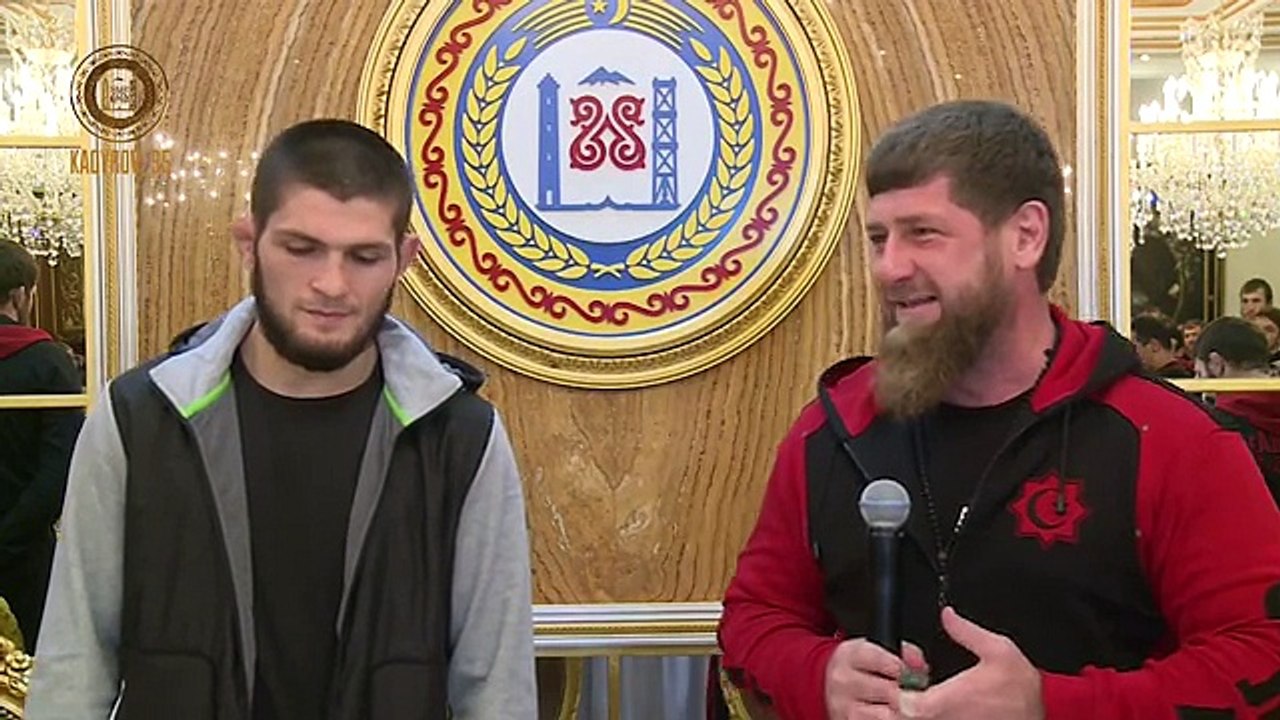 РАМЗАН КАДЫРОВ ПОДАРИЛ ХАБИБУ НУРМАГОМЕДОВУ АВТОМОБИЛЬkhabib nurmagomedov