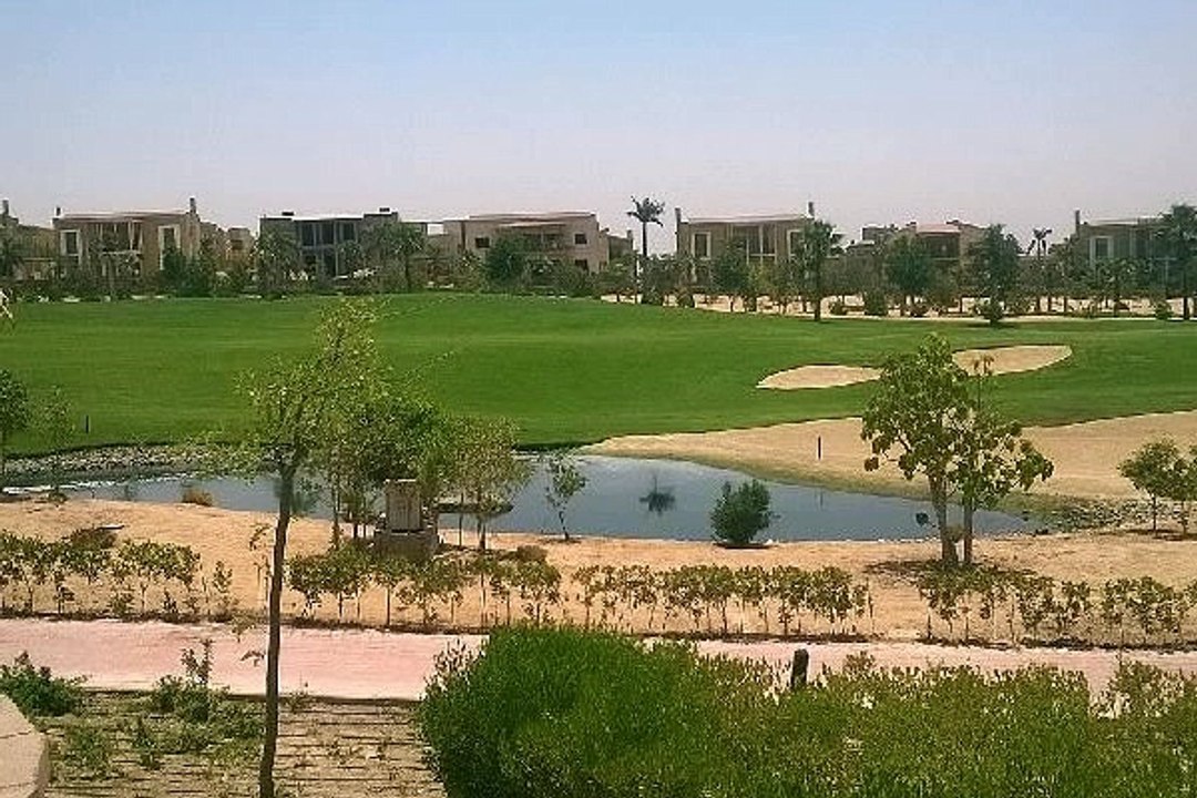 فيلا للبيع فى الاجريا تطل على الجولف