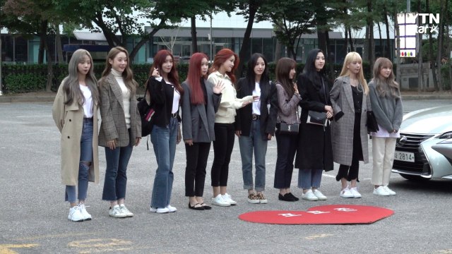 [Y영상] 우주소녀, 인형 같은 비주얼…”이 미모, 실화? (뮤직뱅크 출근길) / YTN