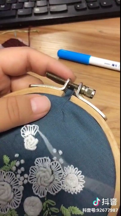 Embroidery your handkerchief with these rose patterns So gorgeous