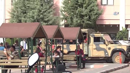 Suriye'den Türkiye'ye Geçmeye Çalışan 12 Suriyeli Yakalandı