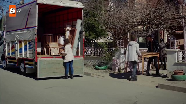 Songül’ün yeni evi için eşya! - Kırgın Çiçekler 75.Bölüm