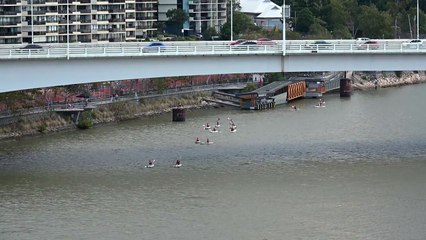 Un avion à basse altitude effraie les Australiens