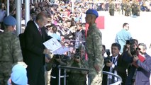 Cumhurbaşkanı Erdoğan, 2018/8. Dönem Uzman Erbaş Komando Temel Kursiyerleri Bröve Takma Töreni'ne katıldı