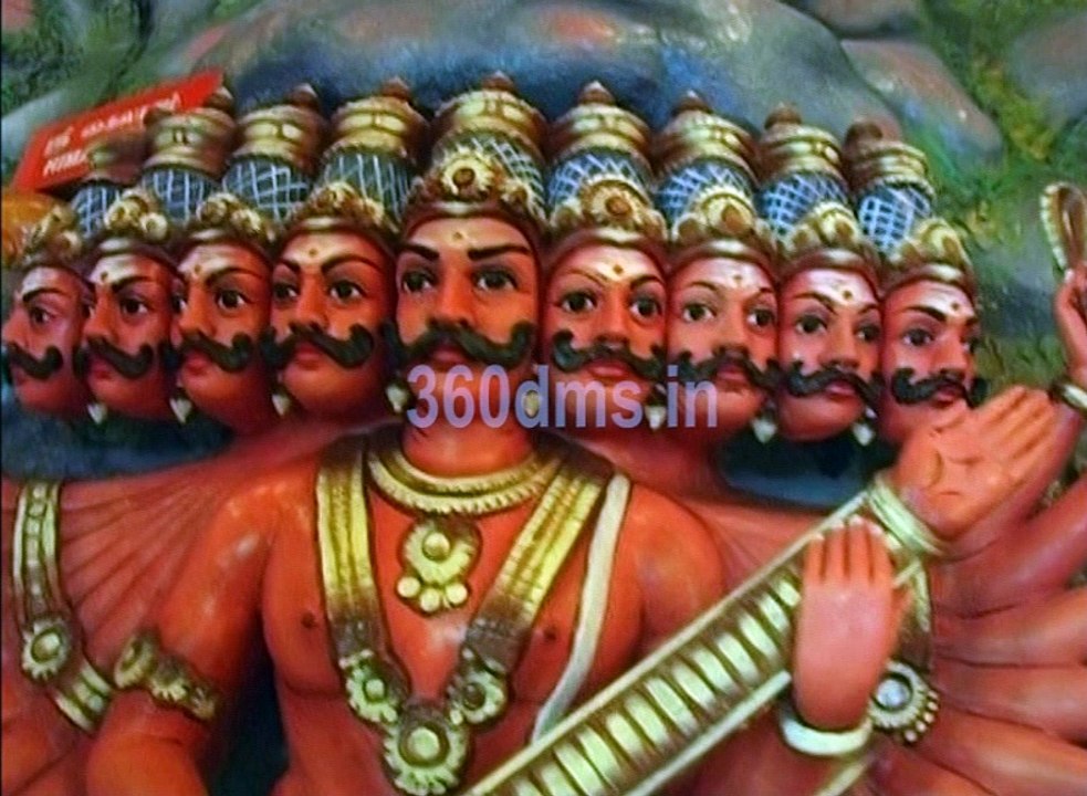 Watch Famous Sri Muthumariamman Temple of Sri Lanka