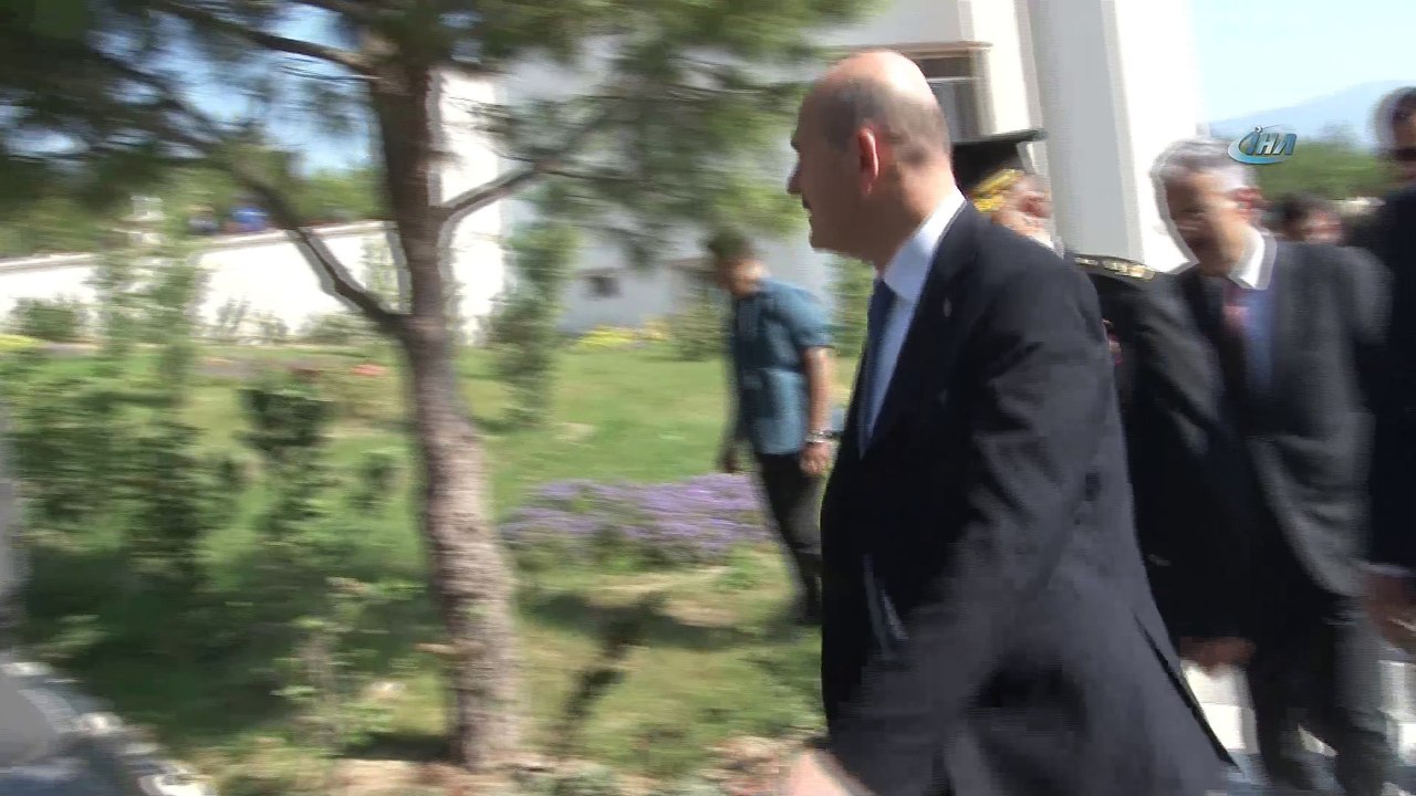 Bakan Soylu İzmir'de cami açılışı gerçekleştirdi