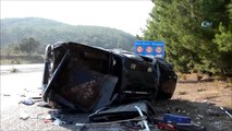 Milas'ta Kamyonet Kayganlaşan Yolda Kontrolden Çıktı: 1 Ölü, 1 Yaralı