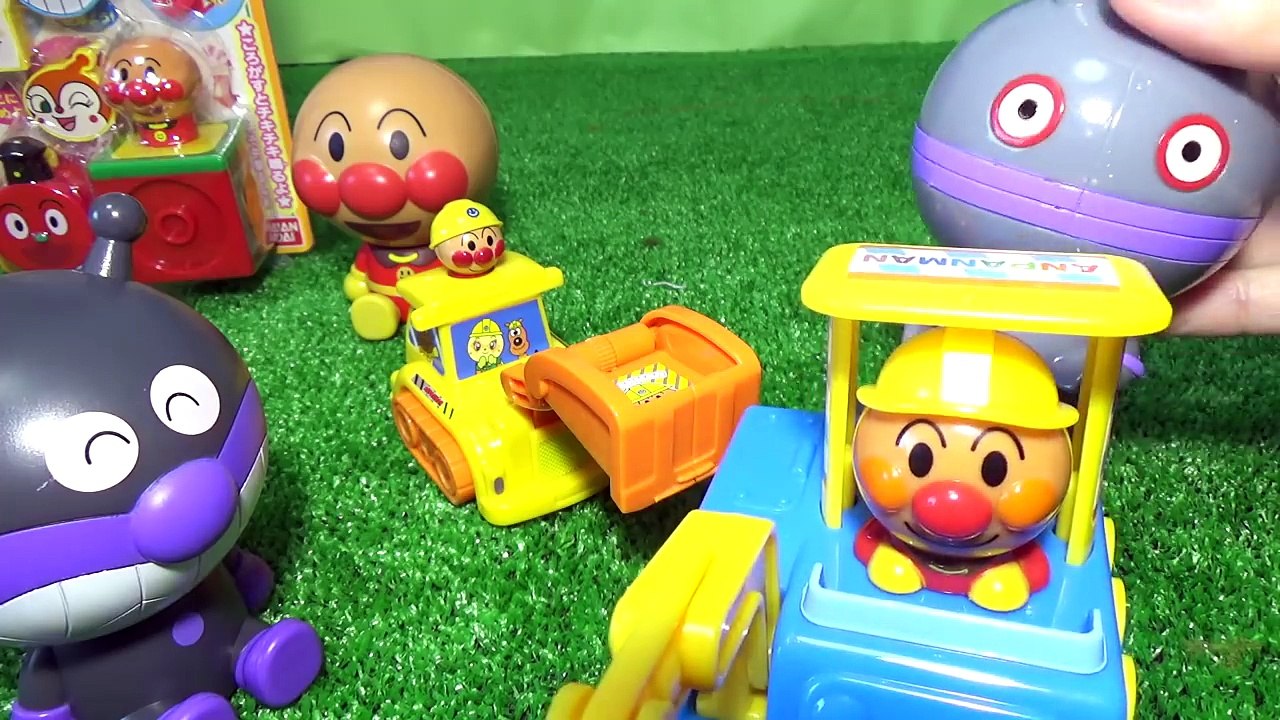 はたらくくるま アンパンマンとだだんだんとばいきんまんが、おもちゃのショベルカーにダンプカーにSLマン列車で遊ぶよ★のりものがチキチキ変身♪重機 働く車 子供向けアニメ