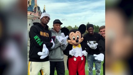 Les Bleus s'amusent à Disneyland Paris