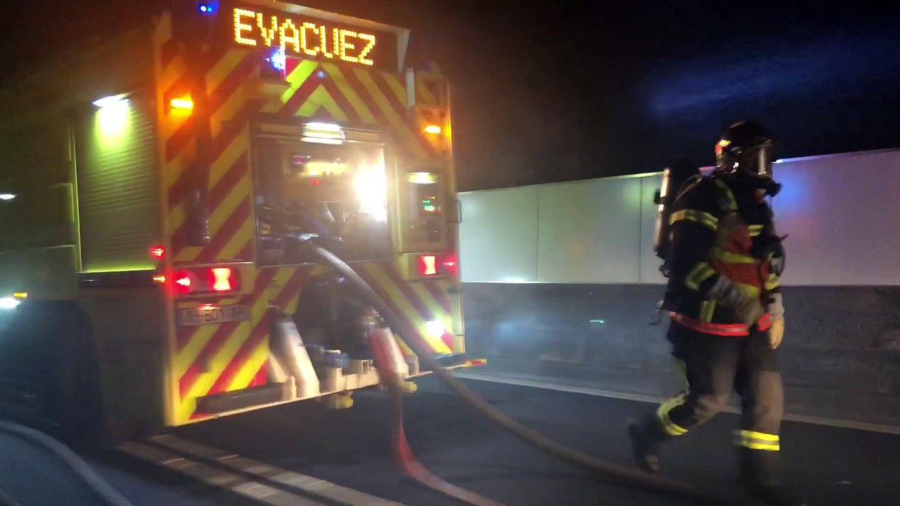 En immersion avec les pompiers dans le tunnel Maurice-Lemaire pendant un exercice