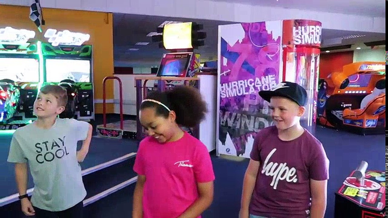 KIDS ARCADE GAMES!! Amusement Family Fun | Toys AndMe