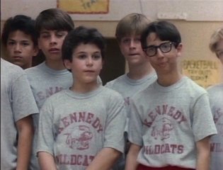 Los Años Maravillosos Temporada 02 - Baile De Figuras (Audio Latino) HQ