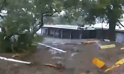 Topan Michael Sebabkan Gelombang Setinggi 4 Meter