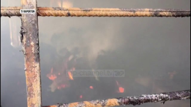 Pa Koment - Digjet një magazinë kangjellash në Zharrëz - Top Channel Albania - News - Lajme