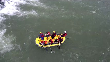 Muş'ta öğrencilerin rafting ve kano heyecanı - MUŞ