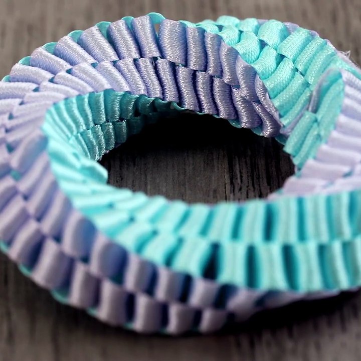 This new fangled invention called ribbon sure is something! 