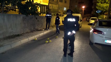Karaman’da kimliği belirsiz kişilerce bir apartmana tüfekle ateş edildi