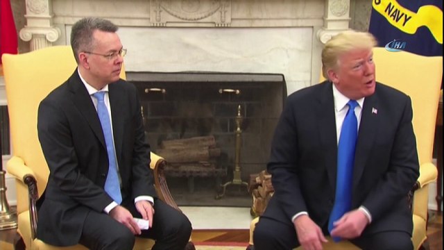 - Trump, Rahip Brunson ile görüştü- ABD Başkanı Donald Trump:- “Cumhurbaşkanı Erdoğan’a bir kez daha çok teşekkür ediyorum. Türk halkına teşekkür ediyorum. Bence bu ilişkilerimiz için büyük bir adım olacak”
