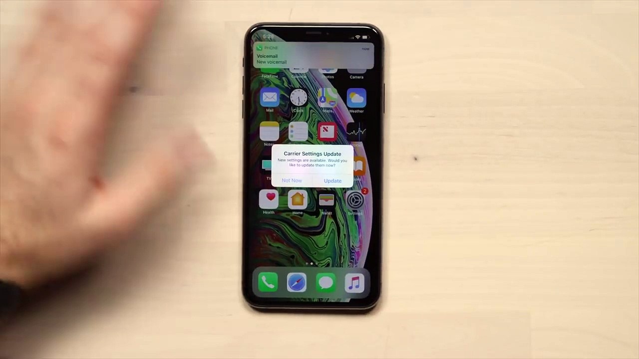 The iPhone XS Max Is Great. Don't Buy It.