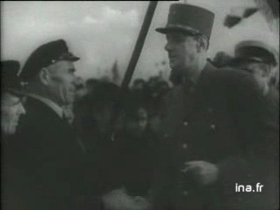 Remise de la Croix de la libération - Ile de Sein