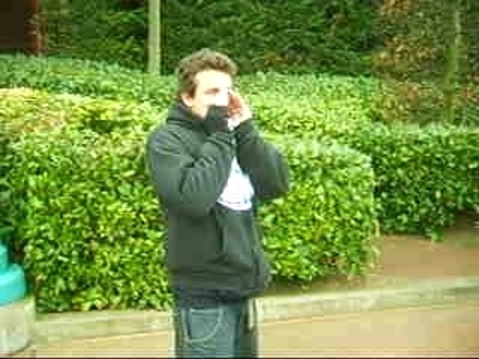 leeroy jenkins in Disneland Paris (imitation)