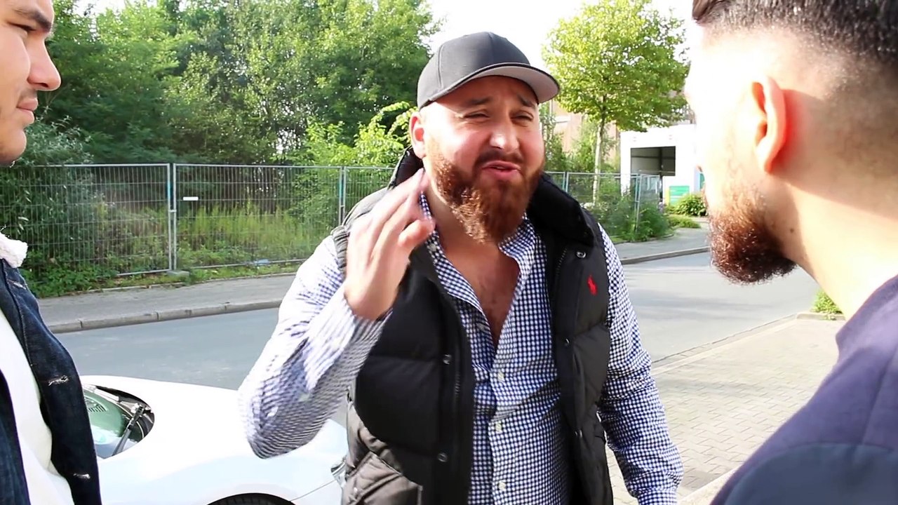 DER ALLES-KÖNNER  ⎮ Younes jones