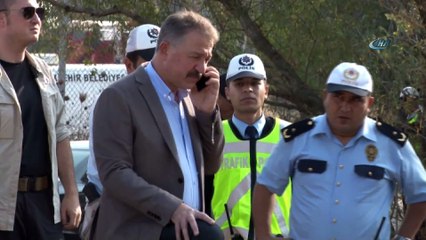 Kaçak göçmenleri taşıyan kamyon devrildi: 19 ölü