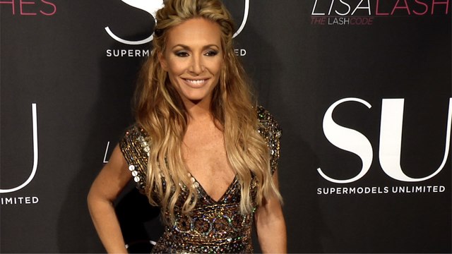 Kate Chastain SU Magazine's 18th Anniversary Celebration Red Carpet