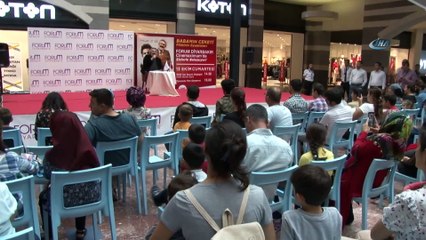 Ünlü oyuncu Müfit Can Saçıntı Diyarbakırlılarla buluştu