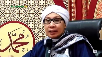 Hukum Istri Suka Chatting Dengan Laki-laki Lain - Buya Yahya